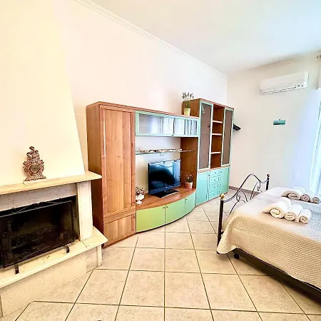 Sorrenthouse Bed & Breakfast *